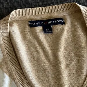 Tommy hilfiger beige sweater
